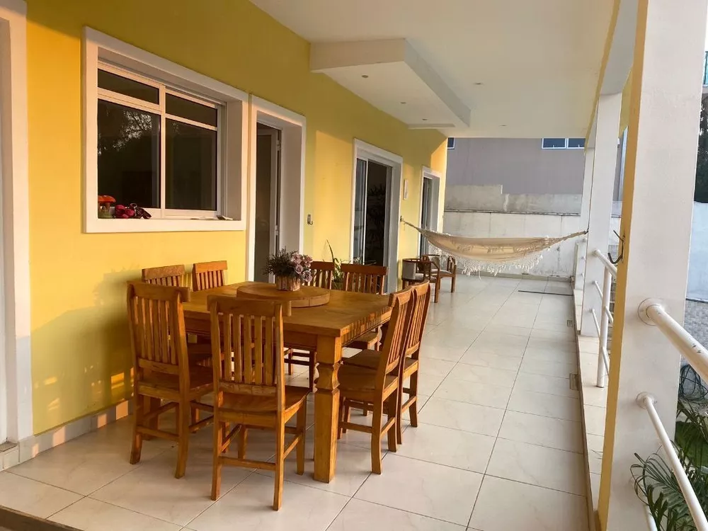 Casa de Condomínio à venda com 5 quartos, 302m² - Foto 4