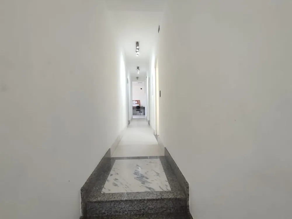 Casa, 3 quartos, 200 m² - Foto 11