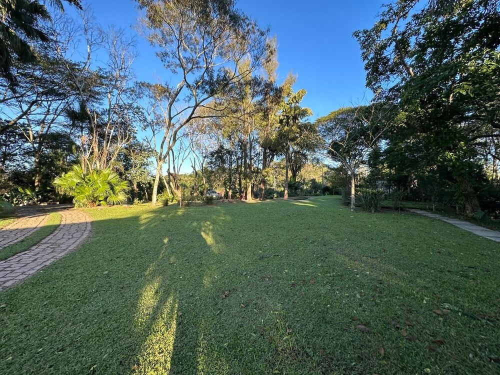 Casa de Condomínio à venda com 3 quartos, 434m² - Foto 4