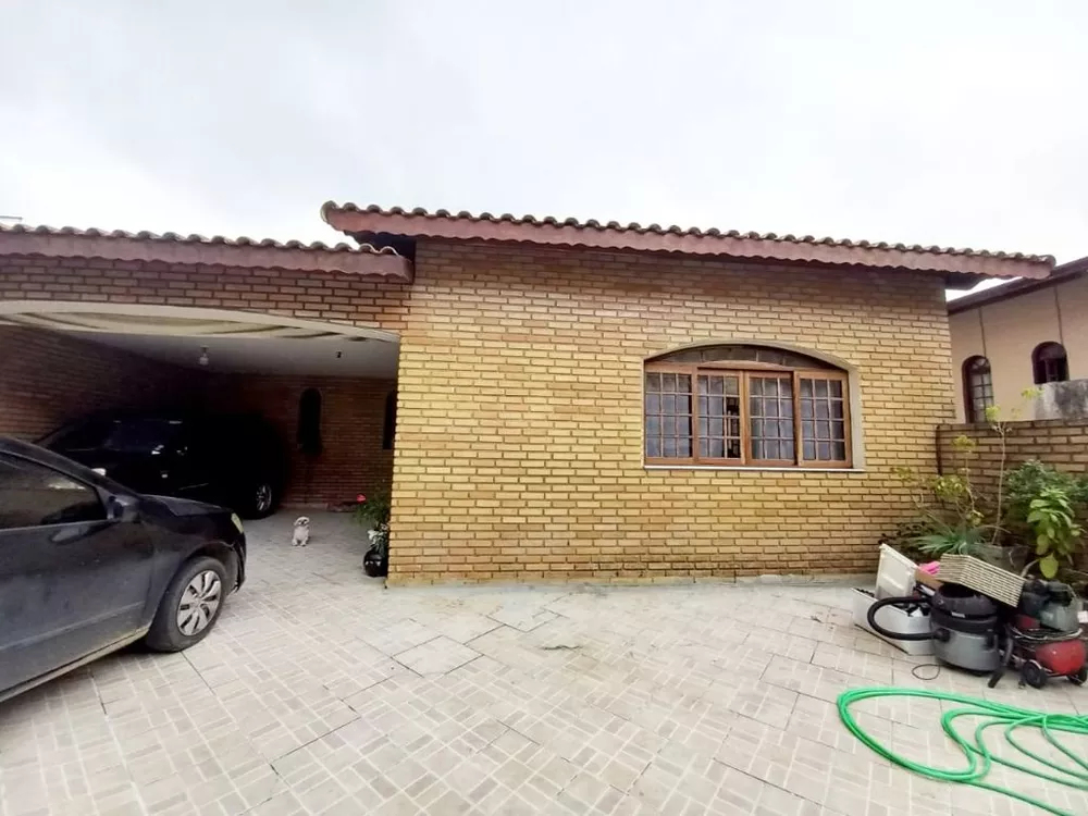 Casa à venda com 3 quartos, 265m² - Foto 3