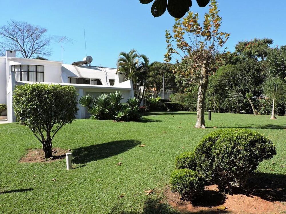 Casa de Condomínio à venda com 4 quartos, 804m² - Foto 1