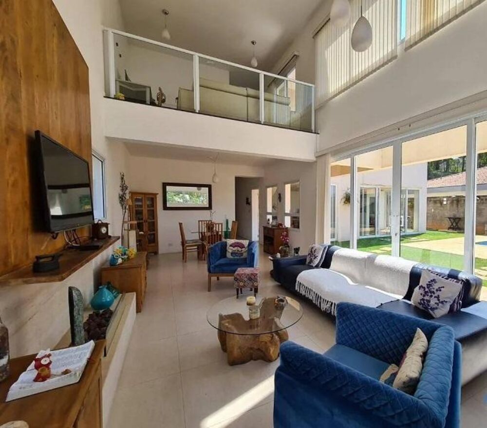 Casa de Condomínio à venda com 3 quartos, 340m² - Foto 2