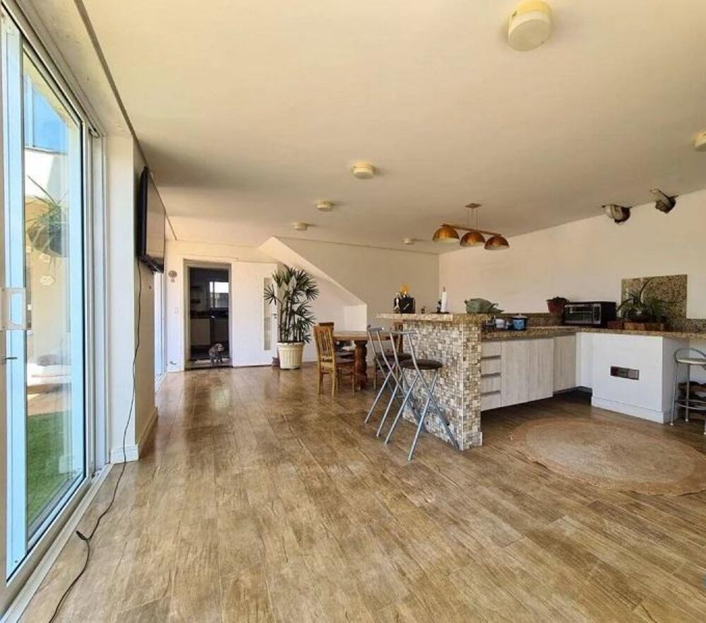 Casa de Condomínio à venda com 3 quartos, 340m² - Foto 4