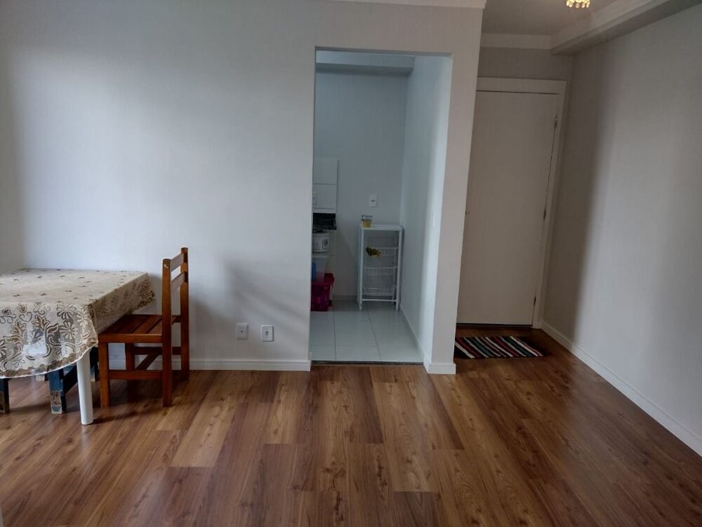 Apartamento à venda com 2 quartos, 55m² - Foto 2
