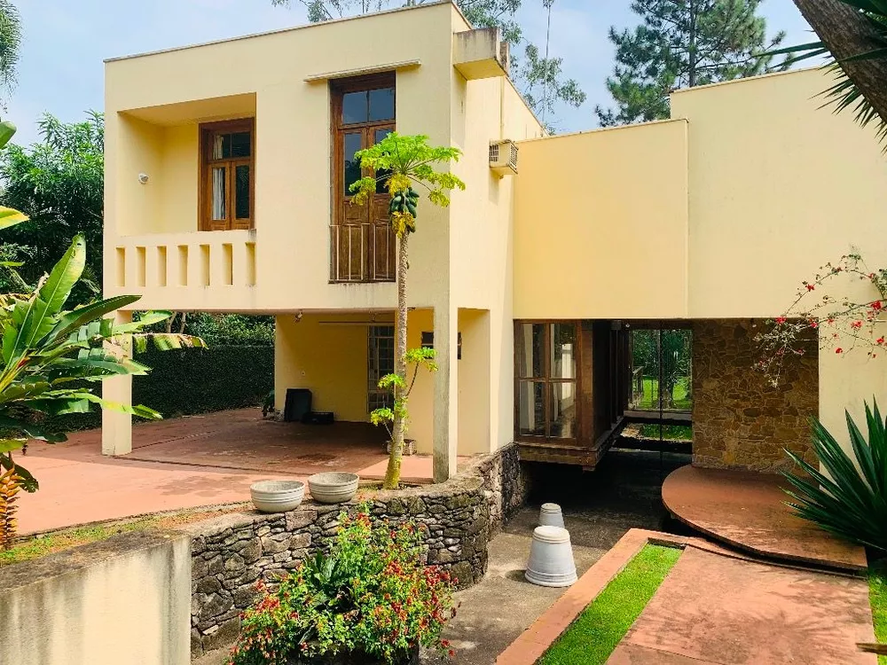 Casa à venda e aluguel com 3 quartos, 256m² - Foto 3