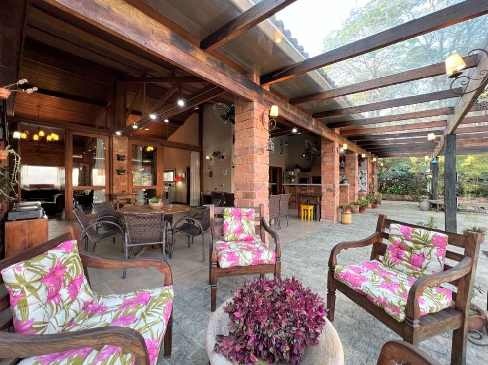 Casa de Condomínio à venda com 5 quartos, 690m² - Foto 1