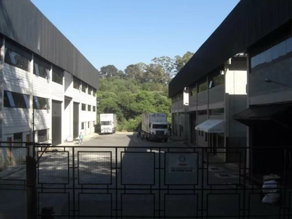 Depósito-Galpão-Armazém para alugar, 900m² - Foto 1