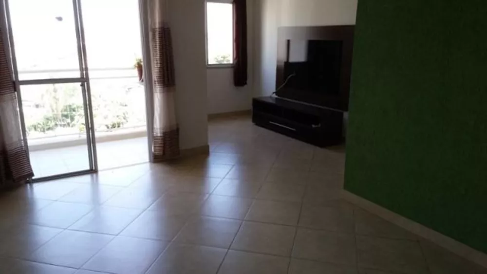 Apartamento à venda com 2 quartos, 64m² - Foto 3