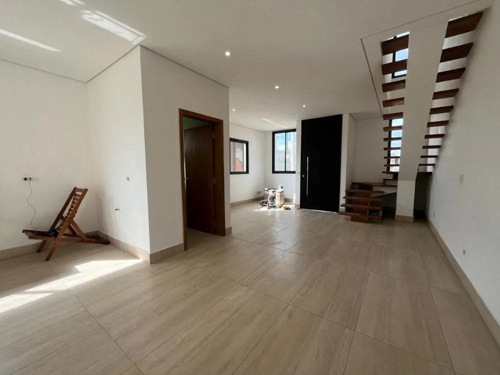 Casa, 3 quartos, 136 m² - Foto 1