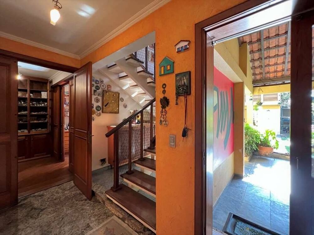 Chácara à venda com 4 quartos, 485m² - Foto 1