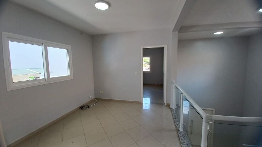 Casa de Condomínio à venda com 4 quartos, 210m² - Foto 4