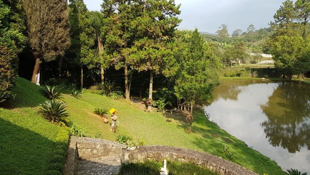 Chácara à venda com 4 quartos, 7000m² - Foto 1