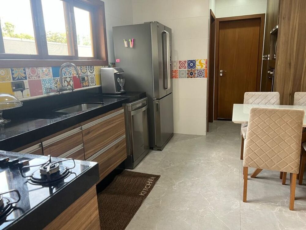 Casa de Condomínio à venda com 3 quartos, 520m² - Foto 1