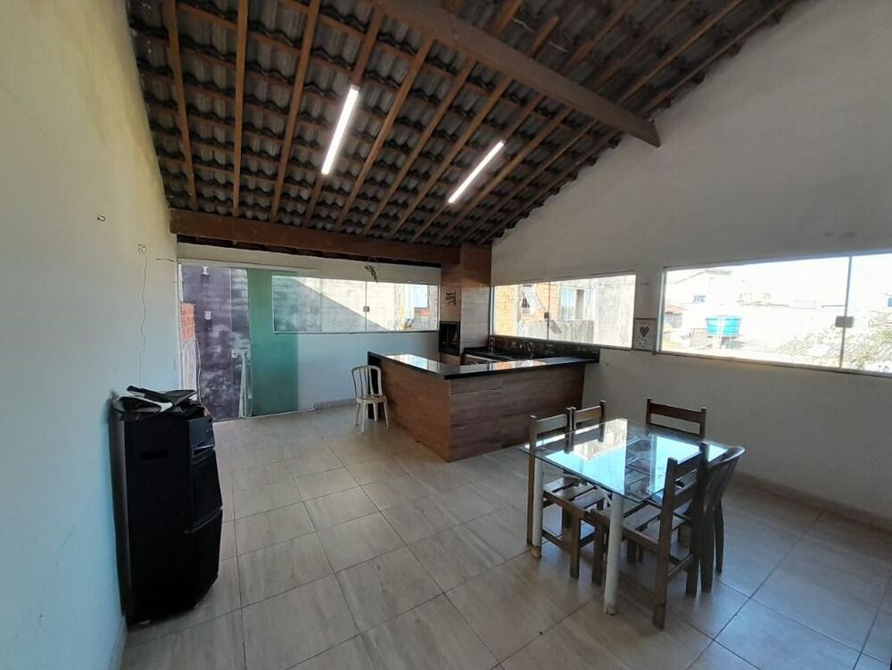 Casa, 3 quartos, 250 m² - Foto 2