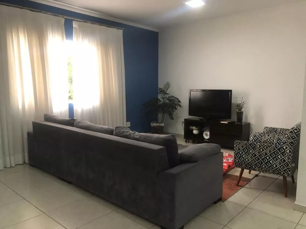 Casa à venda com 4 quartos, 356m² - Foto 4