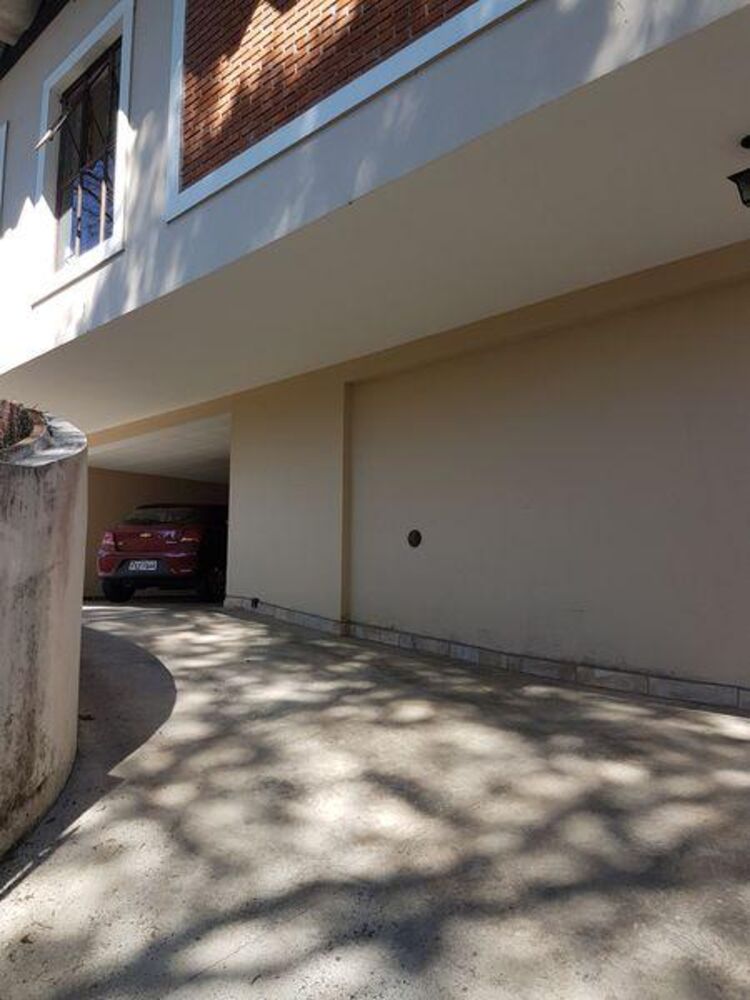 Casa de Condomínio à venda e aluguel com 3 quartos, 300m² - Foto 2