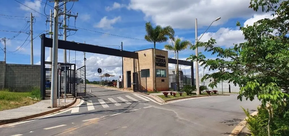 Loteamento e Condomínio, 241 m² - Foto 1
