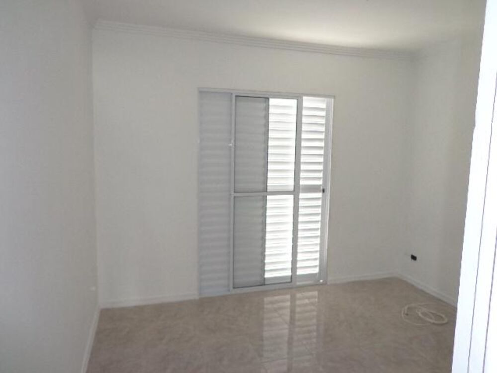 Casa à venda com 2 quartos, 70m² - Foto 8