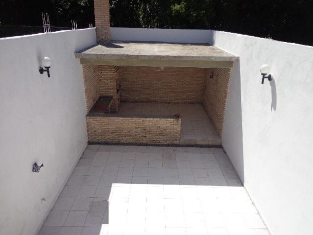 Casa à venda com 2 quartos, 70m² - Foto 17