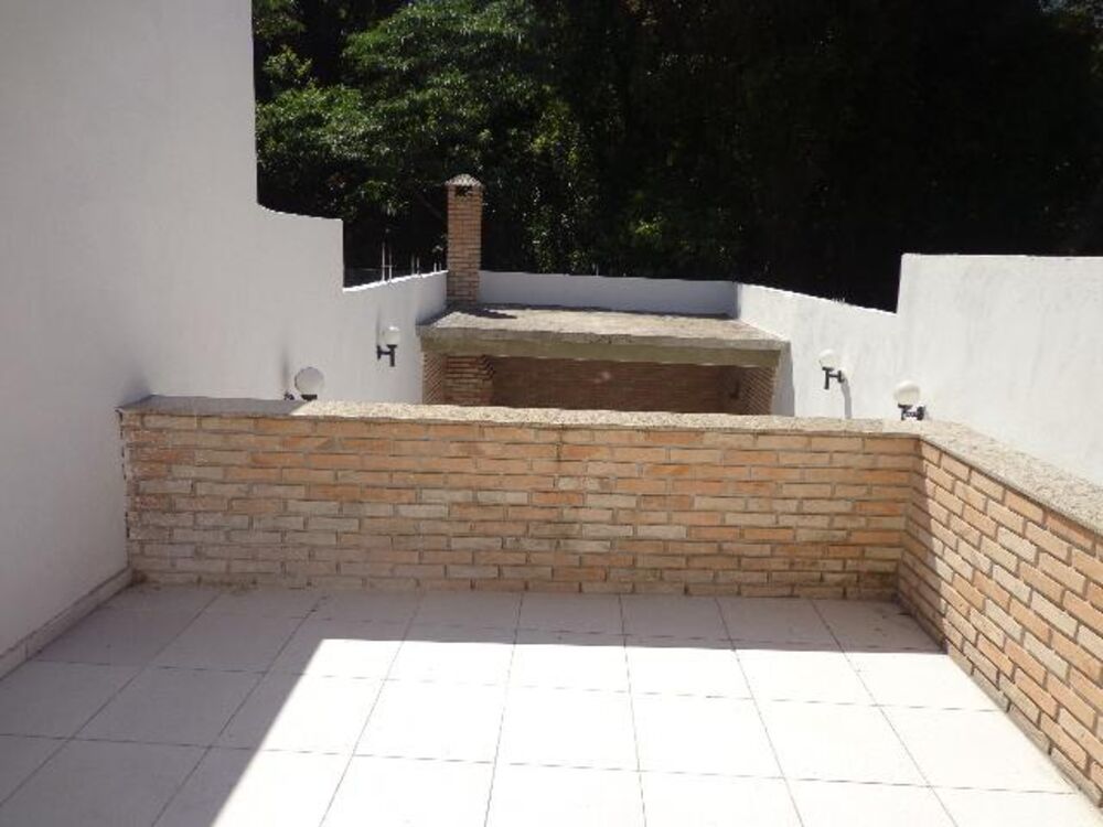 Casa à venda com 2 quartos, 70m² - Foto 18