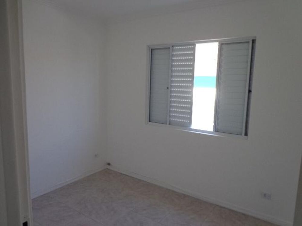 Casa à venda com 2 quartos, 70m² - Foto 10