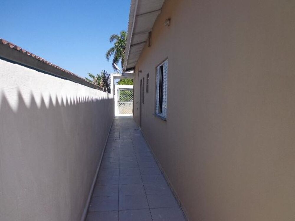 Casa à venda com 2 quartos, 70m² - Foto 19