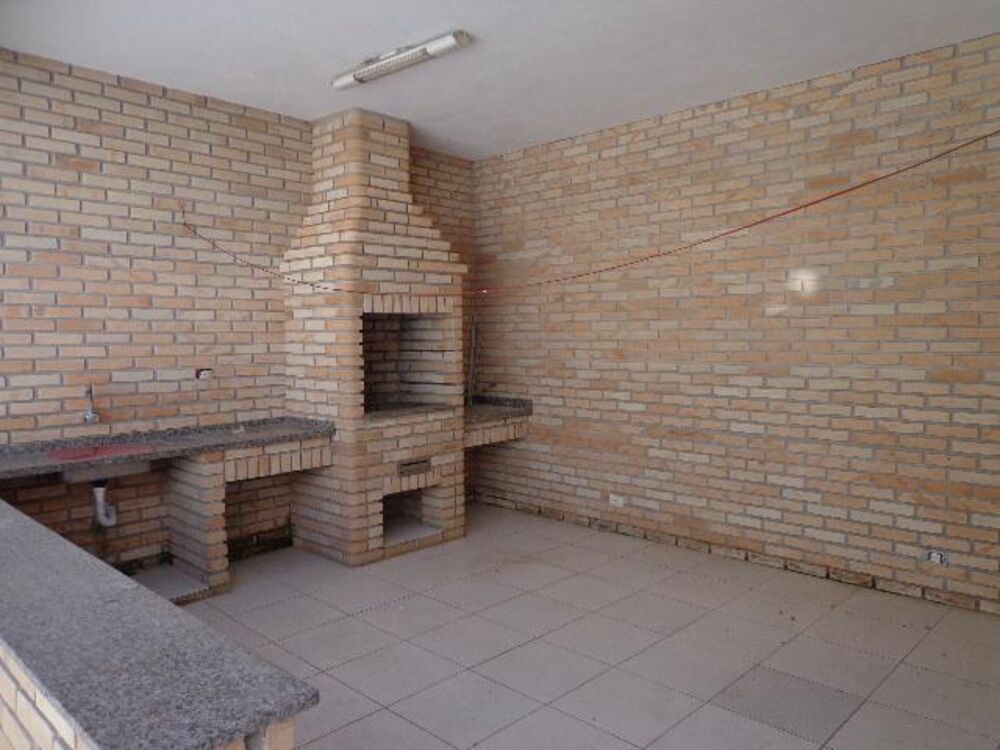 Casa à venda com 2 quartos, 70m² - Foto 15