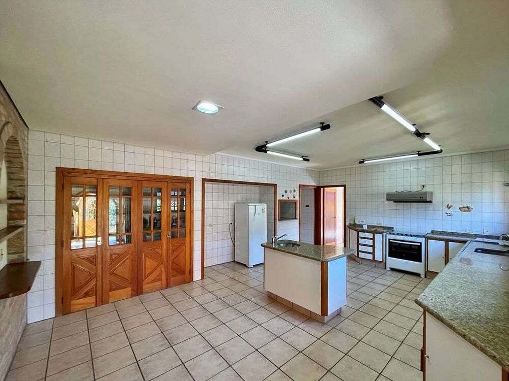 Casa de Condomínio à venda com 4 quartos, 586m² - Foto 12