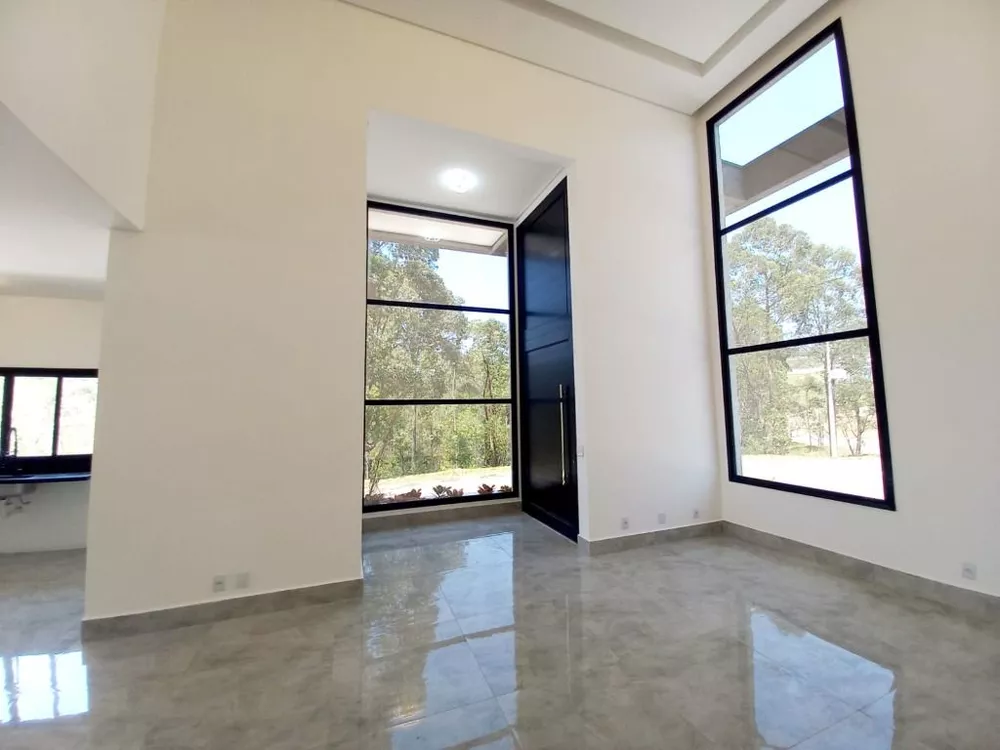 Casa de Condomínio à venda com 4 quartos, 303m² - Foto 4