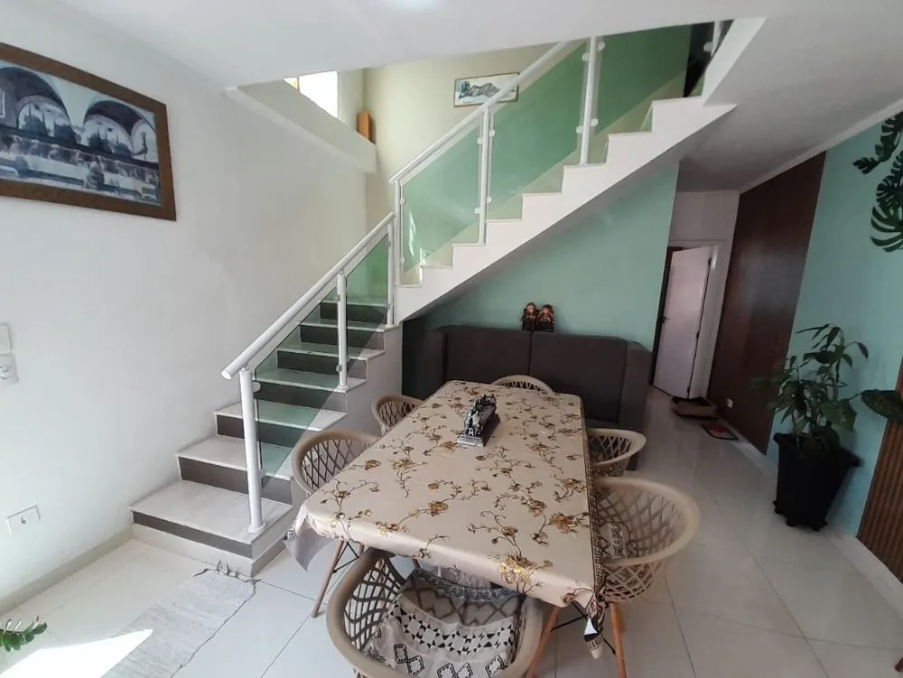 Casa, 3 quartos, 180 m² - Foto 2