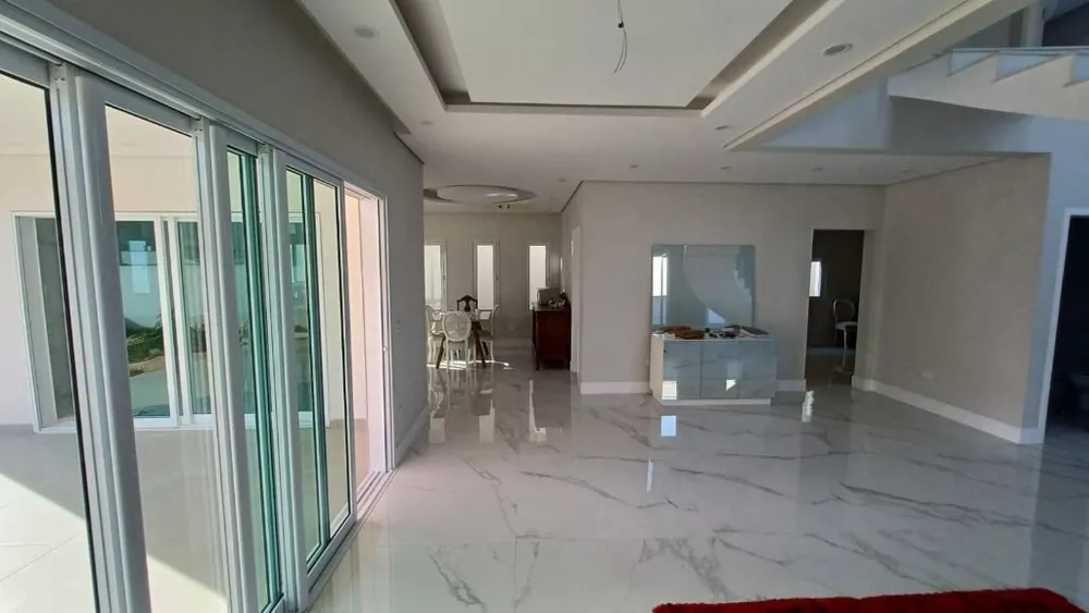 Casa de Condomínio à venda com 3 quartos, 289m² - Foto 4