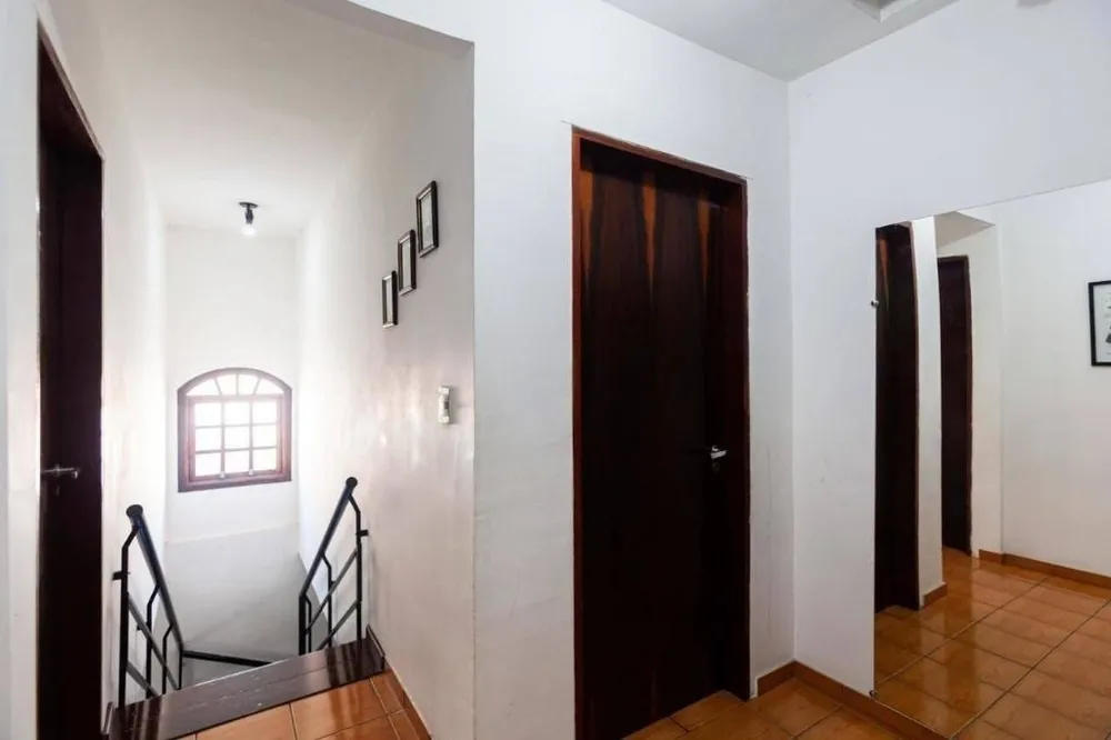 Casa, 3 quartos, 229 m² - Foto 2