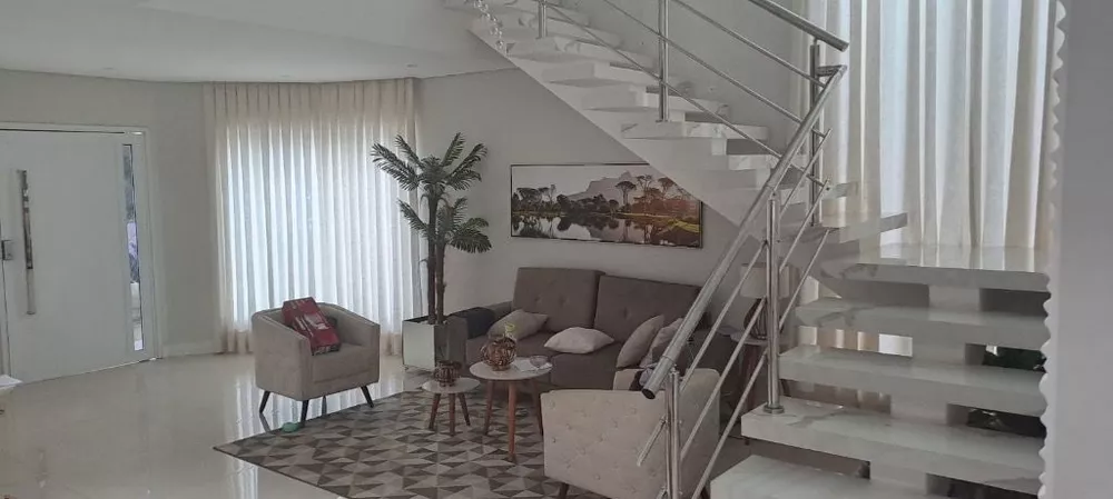 Casa de Condomínio à venda com 4 quartos, 377m² - Foto 3