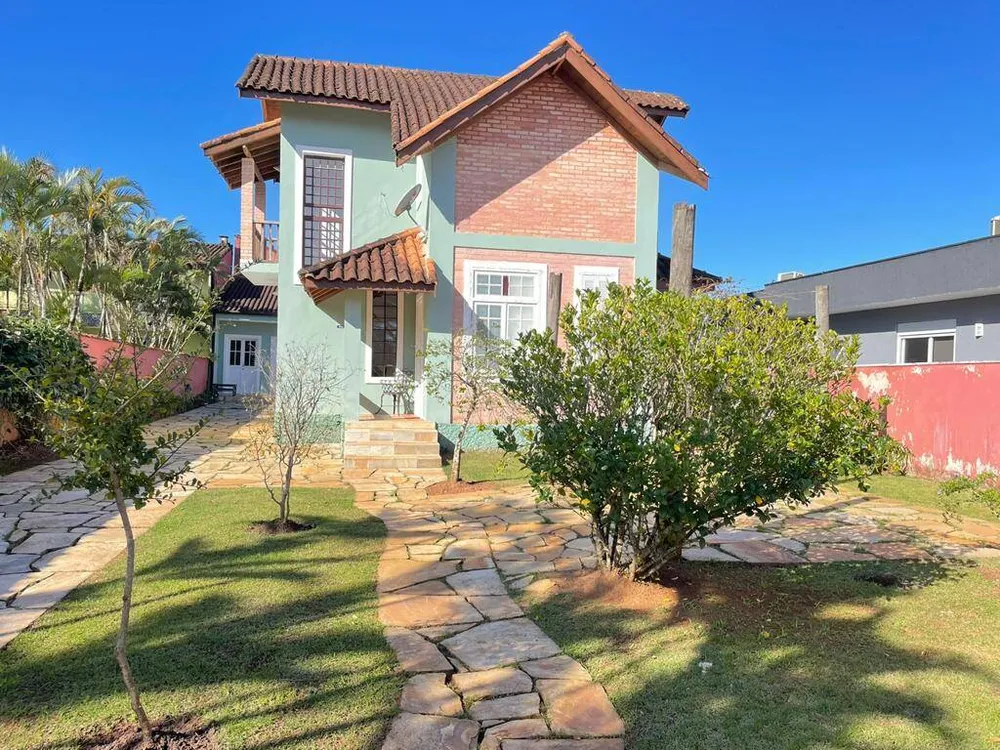 Casa, 4 quartos, 210 m² - Foto 1