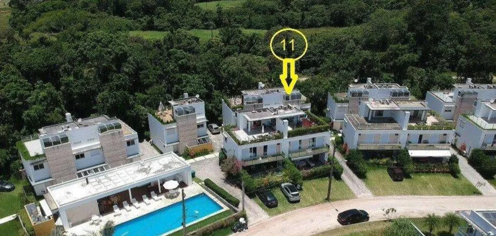 Casa, 4 quartos, 225 m² - Foto 1
