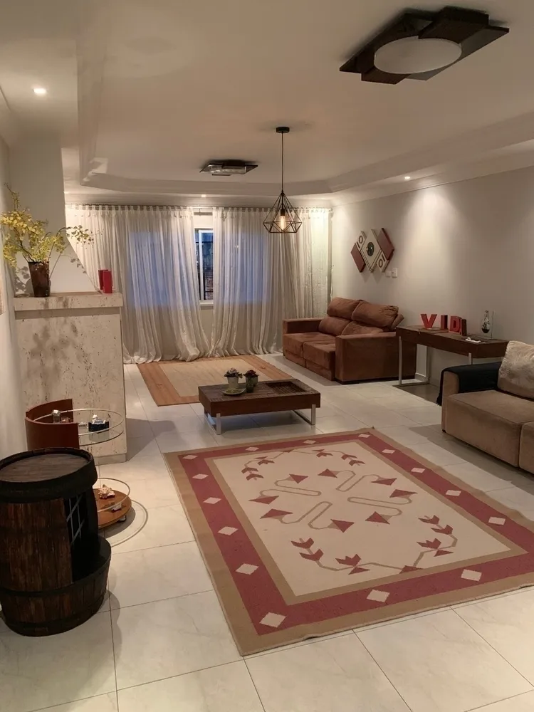 Casa, 4 quartos - Foto 1