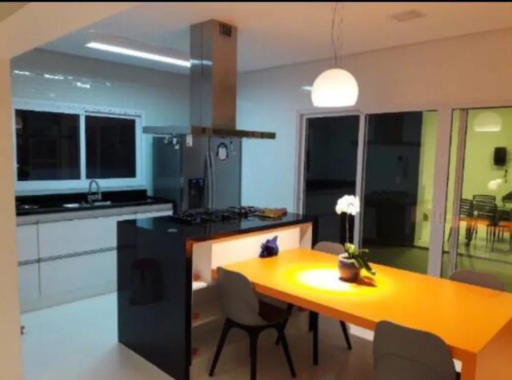 Casa, 3 quartos, 234 m² - Foto 4
