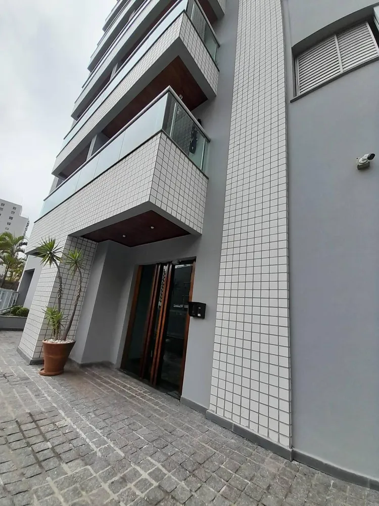 Apartamento, 3 quartos, 240 m² - Foto 2