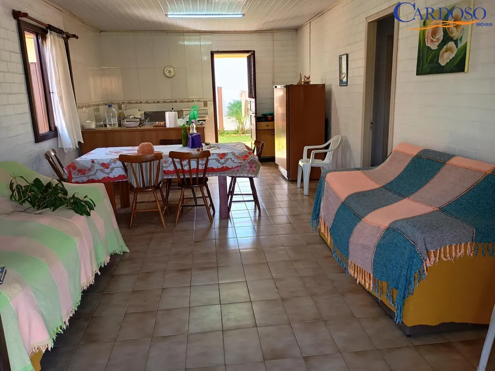Casa, 3 quartos, 92 m² - Foto 2