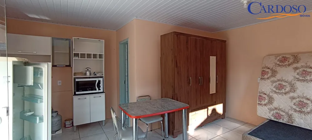 Casa, 4 quartos, 121 m² - Foto 2