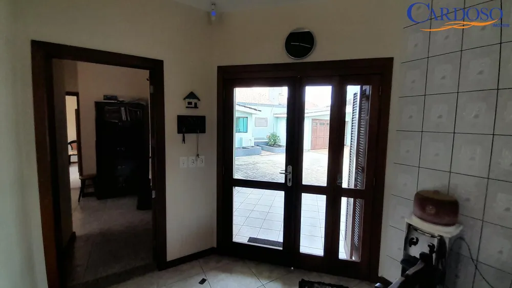 Casa, 3 quartos, 305 m² - Foto 2