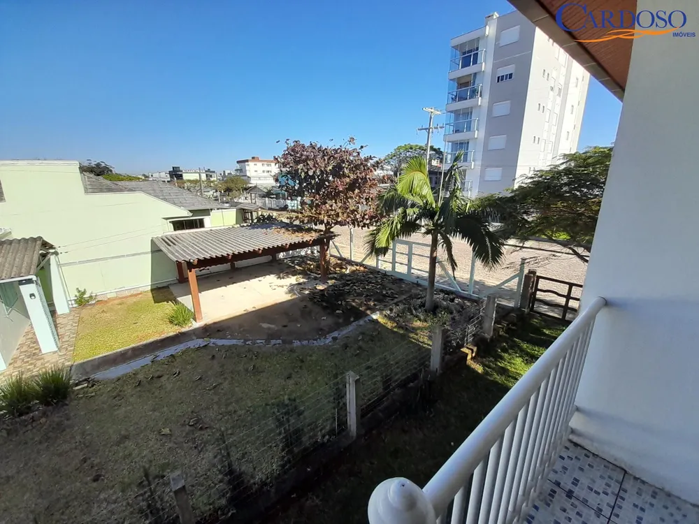 Casa, 4 quartos, 200 m² - Foto 1