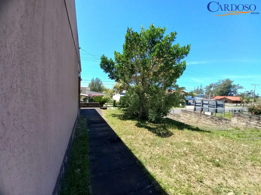 Casa, 4 quartos, 330 m² - Foto 1
