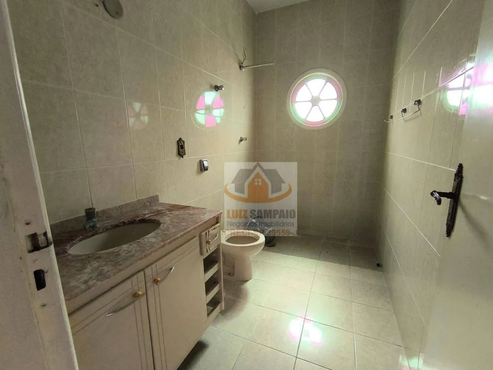 Casa, 7 quartos, 218 m² - Foto 10