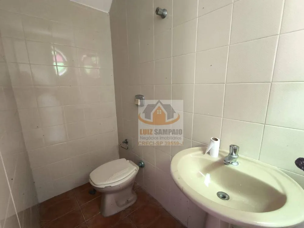 Casa, 7 quartos, 218 m² - Foto 2