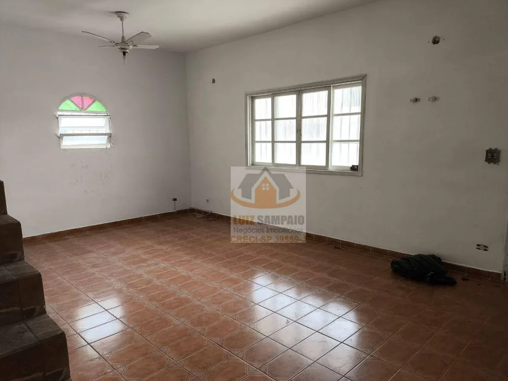 Casa, 7 quartos, 218 m² - Foto 9