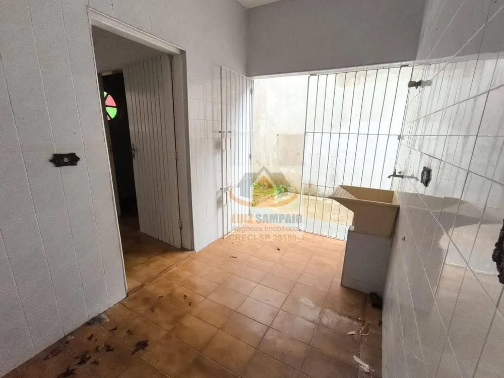 Casa, 7 quartos, 218 m² - Foto 3