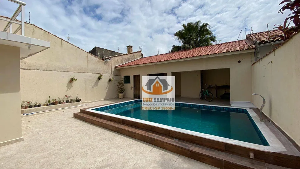 Sobrado, 3 quartos, 233 m² - Foto 1