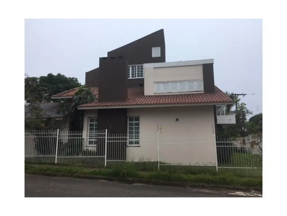 Casa, 3 quartos, 200 m² - Foto 1