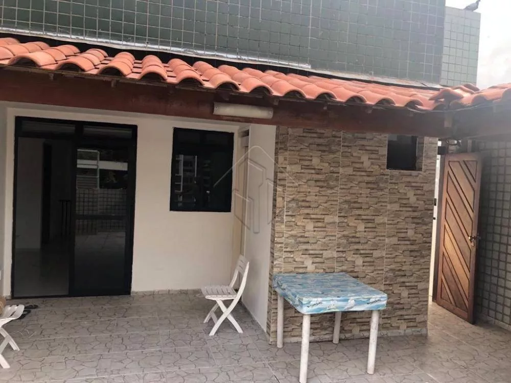 Casa à venda com 3 quartos, 184m² - Foto 1